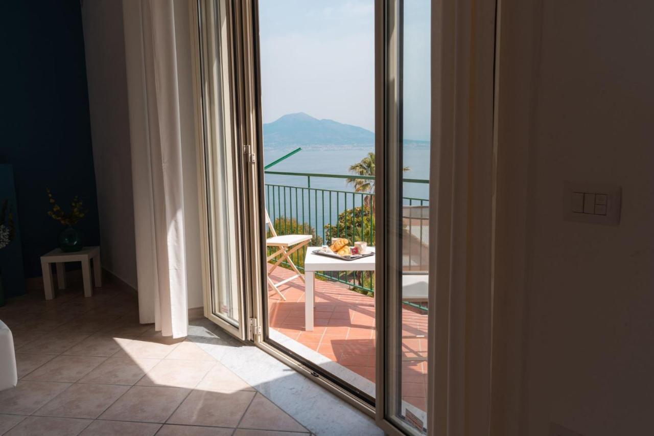 Amazing Sea&Vesuvio View Suite Вико-Экуенсе Экстерьер фото